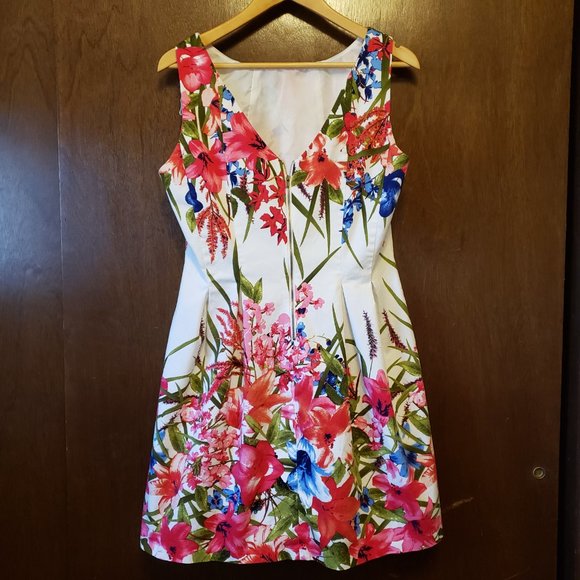 London Times floral fit and flare dress - Picture 4 of 5